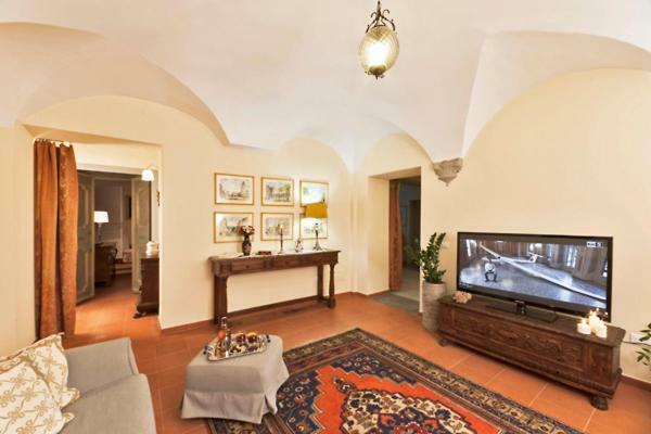 Via Dei Fossi Apartment Флоренция Экстерьер фото