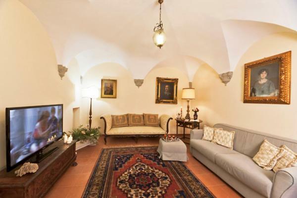 Via Dei Fossi Apartment Флоренция Экстерьер фото